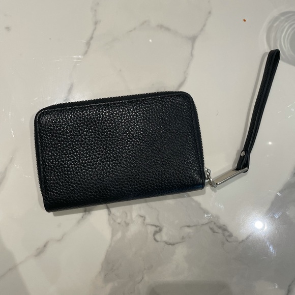 Marc Jacobs Black leather Wristlet - Picture 2 of 5